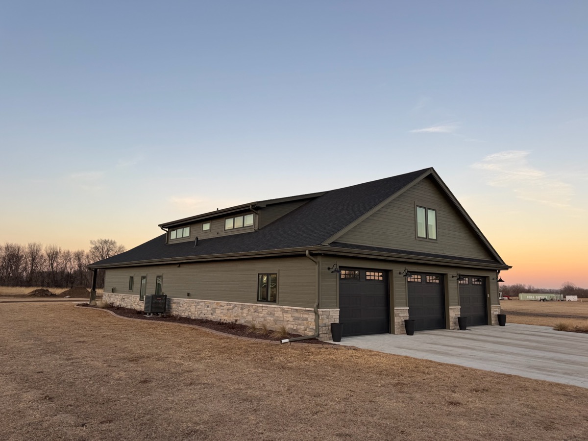 Home exterior during the day with the lighting system fully hidden